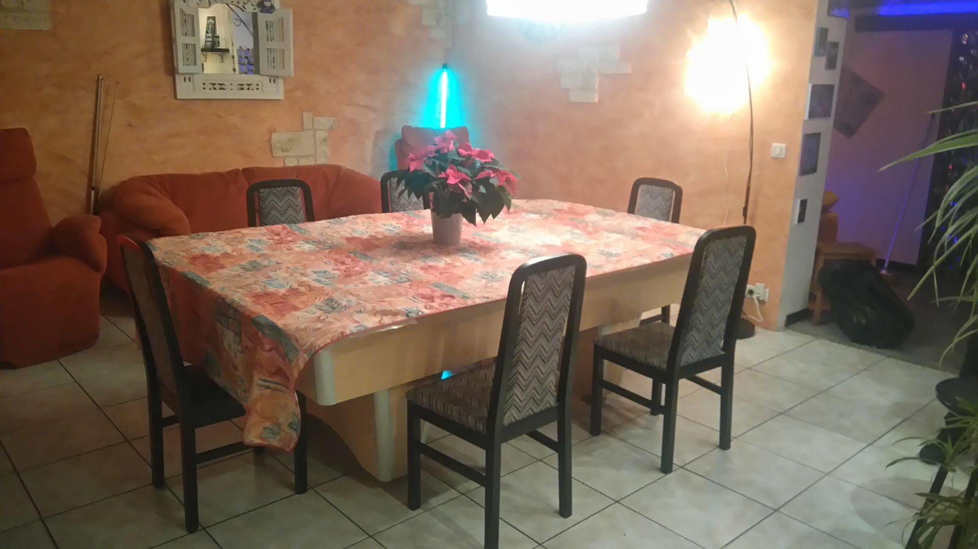 Loc'Apparts Beaumont-sur-Oise Esterno foto