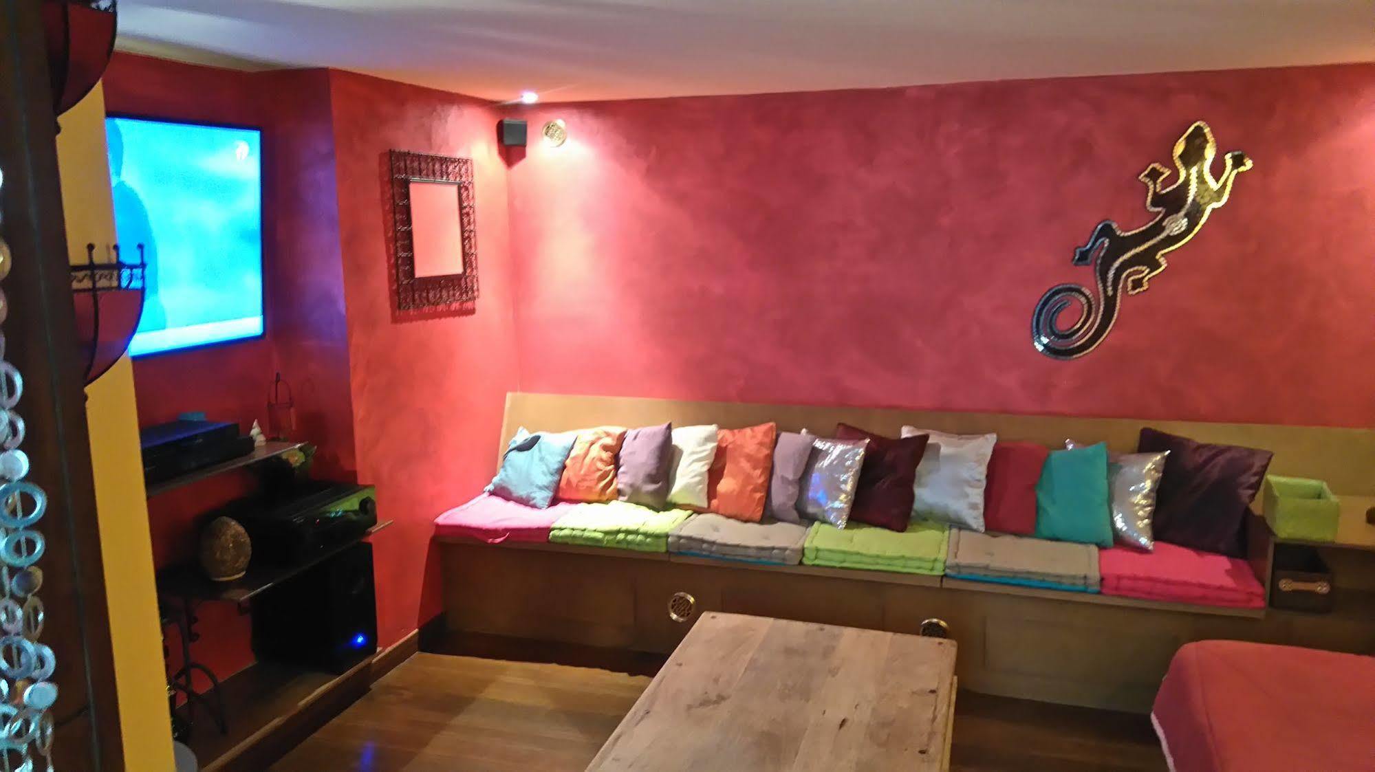 Loc'Apparts Beaumont-sur-Oise Esterno foto