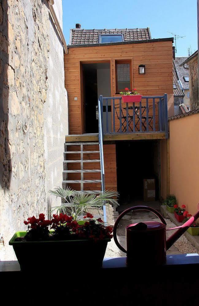 Loc'Apparts Beaumont-sur-Oise Esterno foto